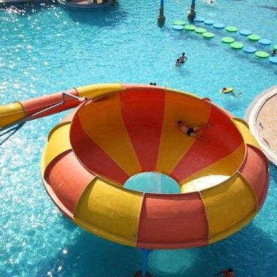 アクアパーク アクアパーク スペースボウル 6-10mm 厚さの水スライド RAL色
